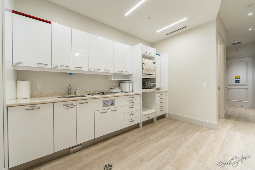 Bright Shell Dental | 18 Fred Varley Dr #7, Unionville, ON L3R 1S3, Canada | Phone: (416) 613-5180