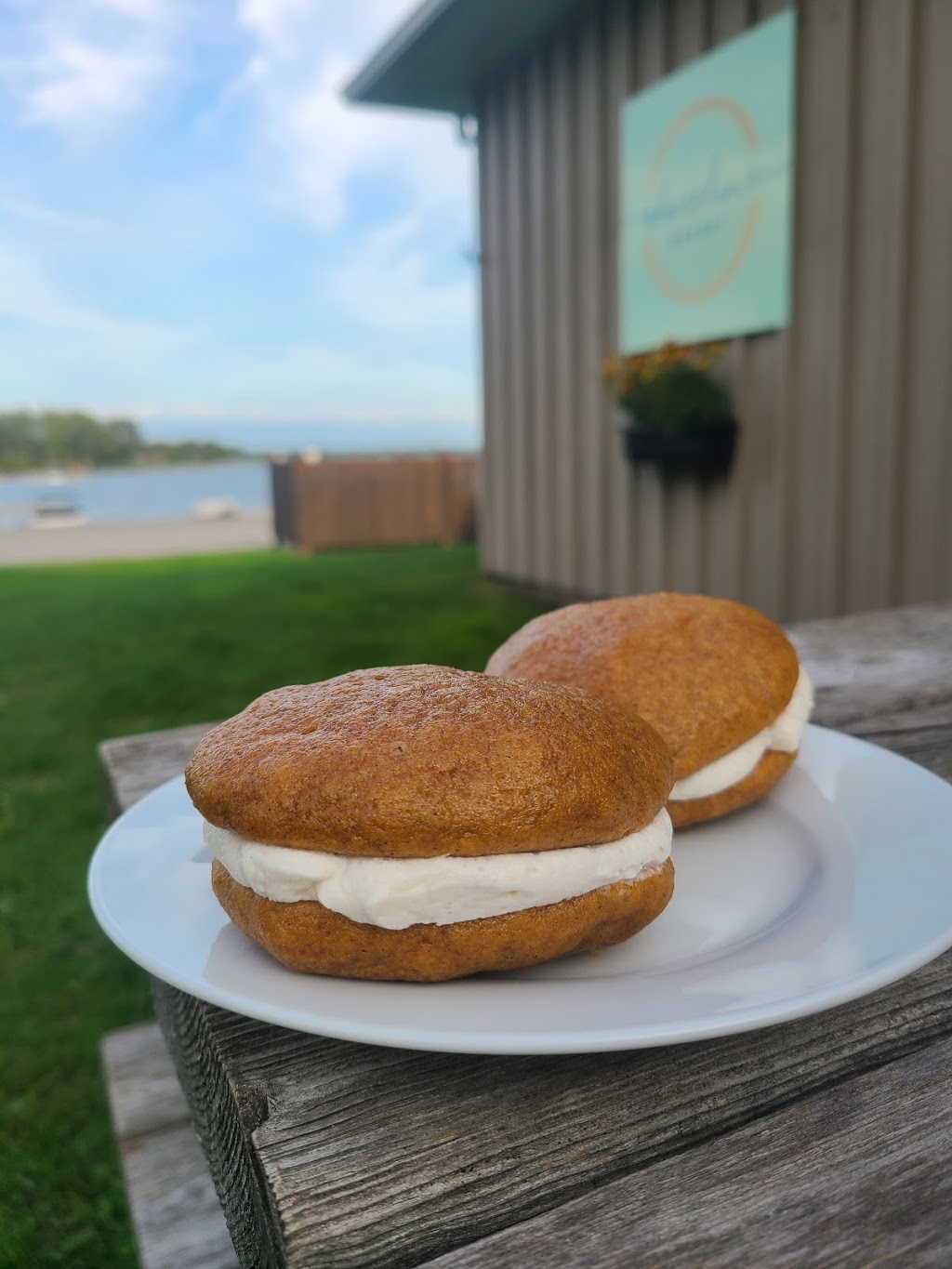 Shoreline Bakery | 97 Carter Rd, Carrying Place, ON K0K 1L0, Canada | Phone: (647) 389-4561