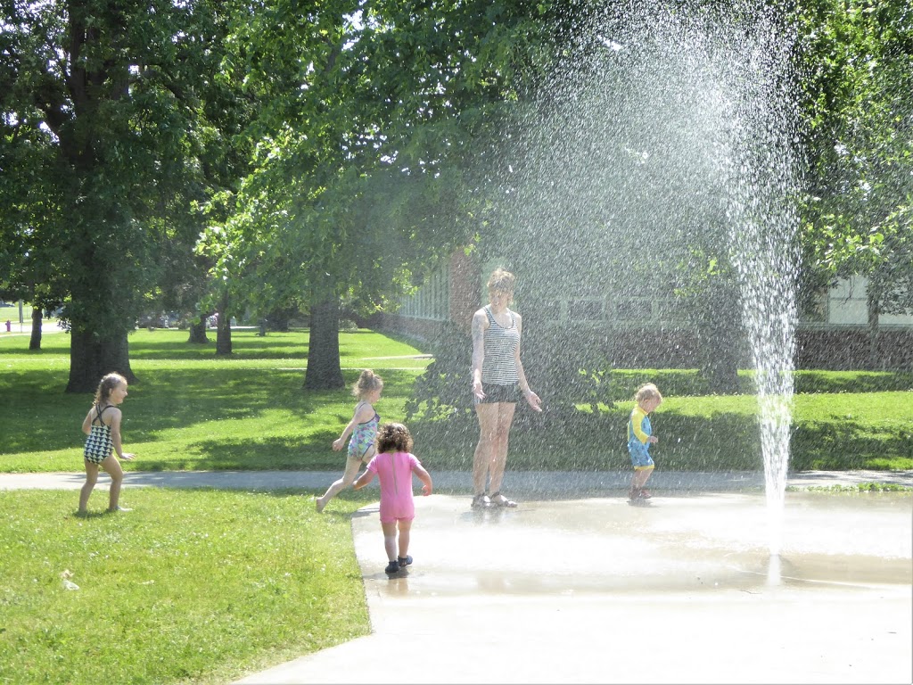 Huntington Park Recreation Centre | 87 Brentwood Dr, Hamilton, ON L8T 3W4, Canada | Phone: (905) 546-4880
