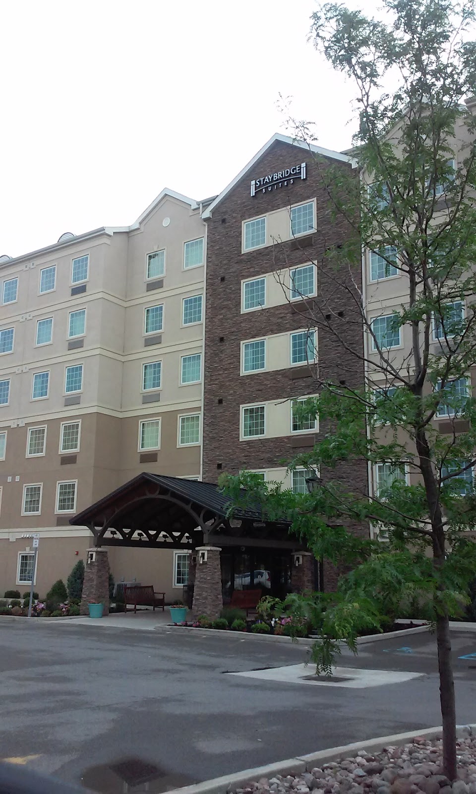 Staybridge Suites Buffalo-Amherst | 1290 Sweet Home Rd, Amherst, NY 14228, USA | Phone: (716) 276-8750