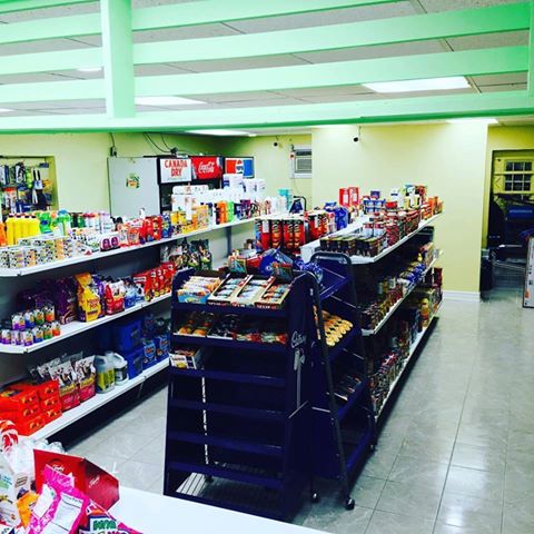 Lakeshore Convenience Store | 2539 Lake Shore Blvd W, Etobicoke, ON M8V 1E5, Canada | Phone: (647) 345-1248