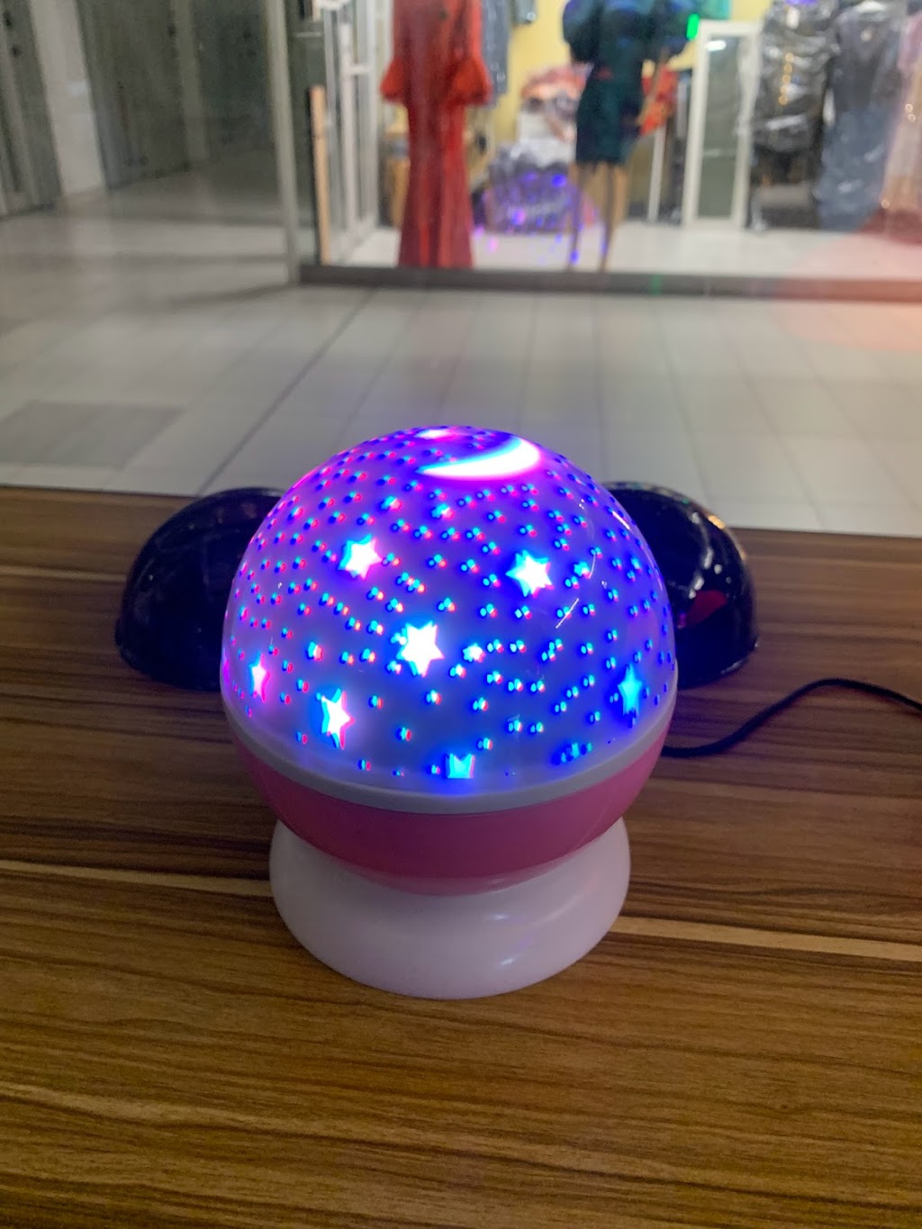 Whitesquare Led Lights Store and Electronics | 260300 Writing Creek Cres, Balzac Unit F35A, New Horizon Mall, Calgary, AB T4A 0X8, Canada | Phone: (403) 369-0061