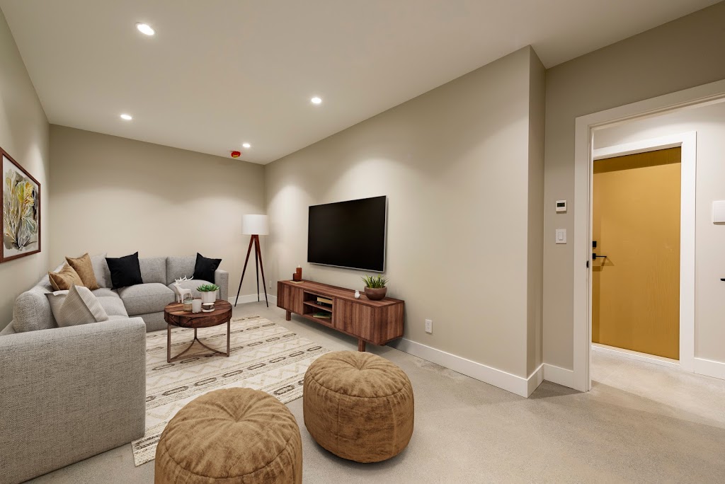 Whistler Real Estate Agent Madison Perry | 106-7015 Nesters Rd, Whistler, BC V8E 0X1, Canada | Phone: (778) 919-7653