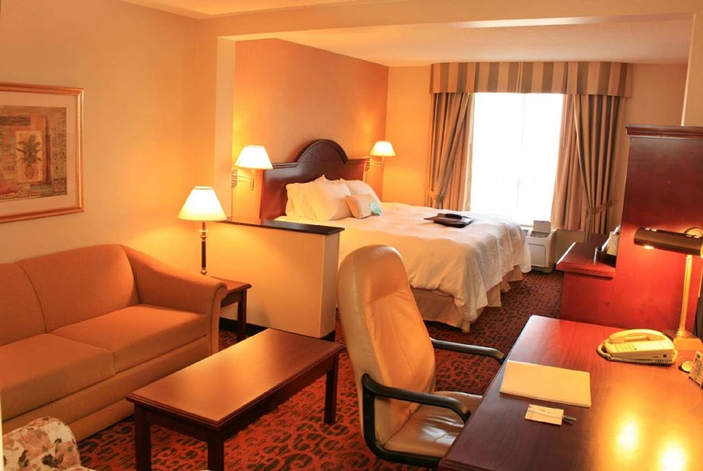 Hampton Inn by Hilton Toronto-Mississauga West | 2085 N Sheridan Way, Mississauga, ON L5K 2T2, Canada | Phone: (905) 823-8600