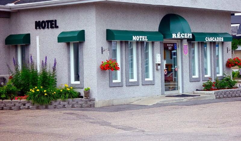 Motel des Cascades | 907 Boulevard Mgr de Laval, Baie-Saint-Paul, QC G3Z 2V9, Canada | Phone: (418) 435-6603