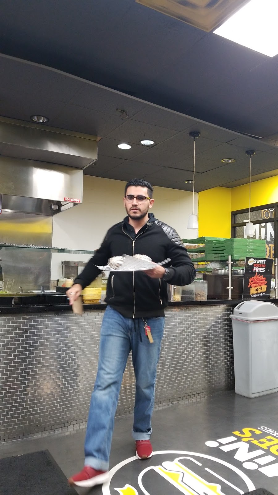 Shell | 318 Queen St, Acton, ON L7J 1R2, Canada | Phone: (519) 853-4515