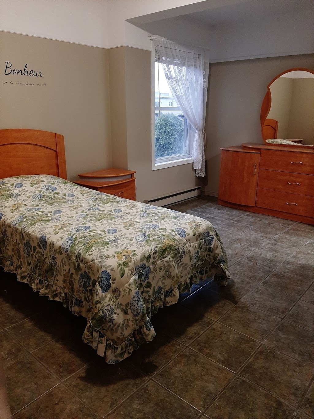 Résidence Laisance | 200 Rue de la Vérendrye, Trois-Rivières, QC G9A 5W3, Canada | Phone: (819) 380-0004