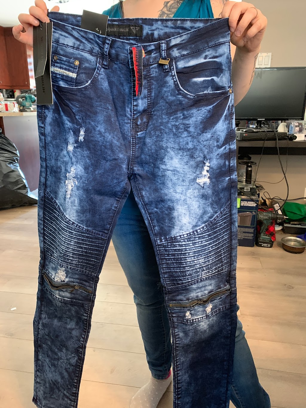 Vêtements Boutik Crystel | 26 Rue Richard, Saint-Lin - Laurentides, QC J5M 1V6, Canada | Phone: (514) 348-8042