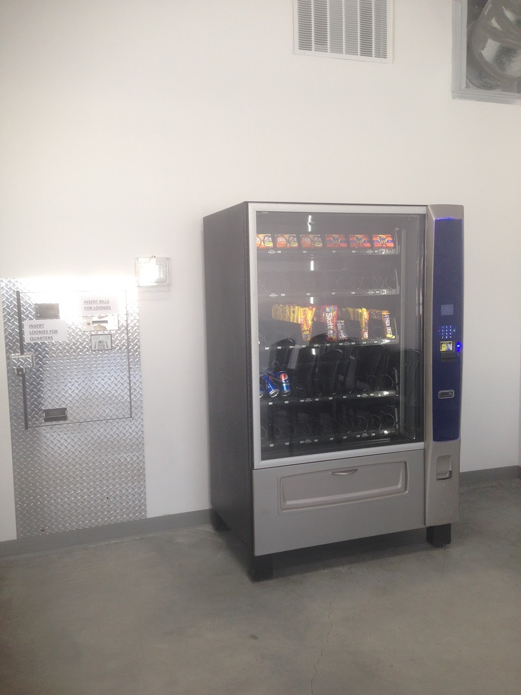 Wetaskiwin Laundromat | 5419 36 Ave, Wetaskiwin, AB T9A 3C7, Canada