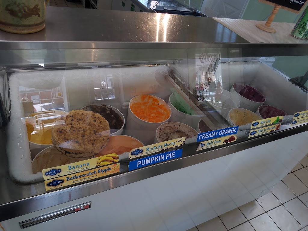Village Cafe & Creamery | 19 Main St S, Waterdown, ON L0R 2H0, Canada | Phone: (289) 238-9481