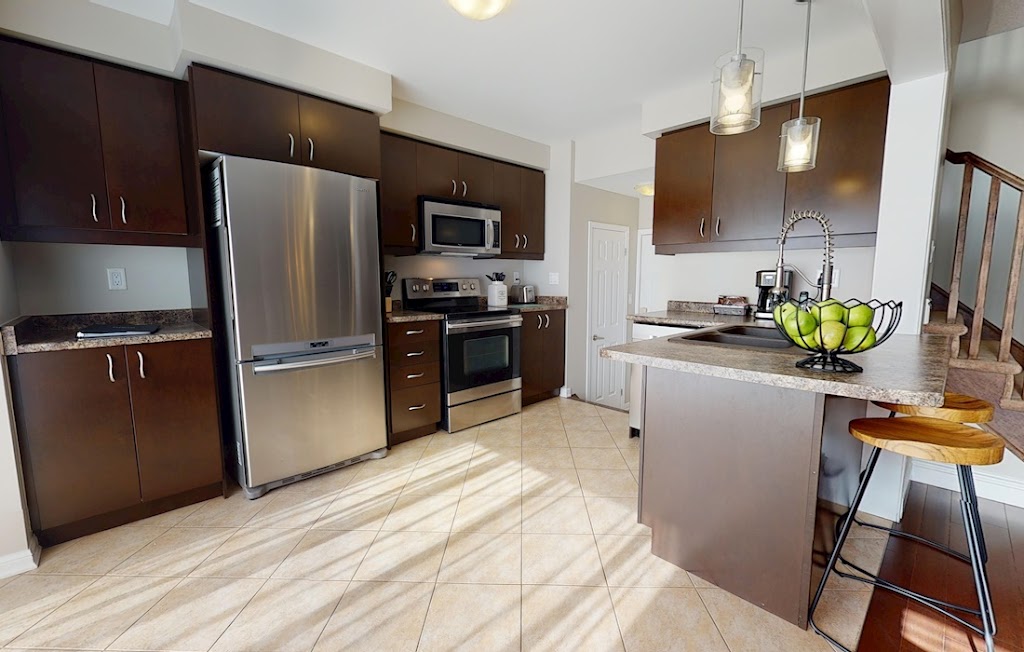 Premiere Suites | Cargill Path, Milton, ON L9T 7R5, Canada | Phone: (888) 575-7808