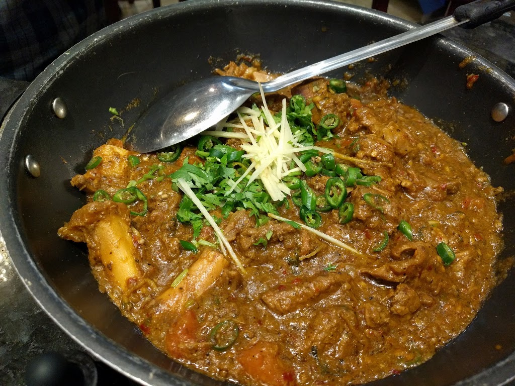 Zaaffran kitchen | 5618 Tenth Line W, Mississauga, ON L5M 7L9, Canada | Phone: (905) 812-2218