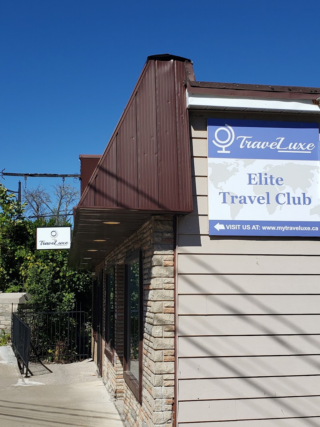 TraveLuxe | 15 Main St Unit B, Bobcaygeon, ON K0M 1A0, Canada | Phone: (844) 635-5893