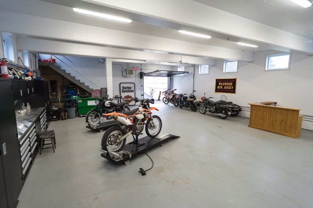 Garage Sheriff | 31 Chemin Cameron, Bolton-Est, QC J0E 1G0, Canada | Phone: (450) 530-4044