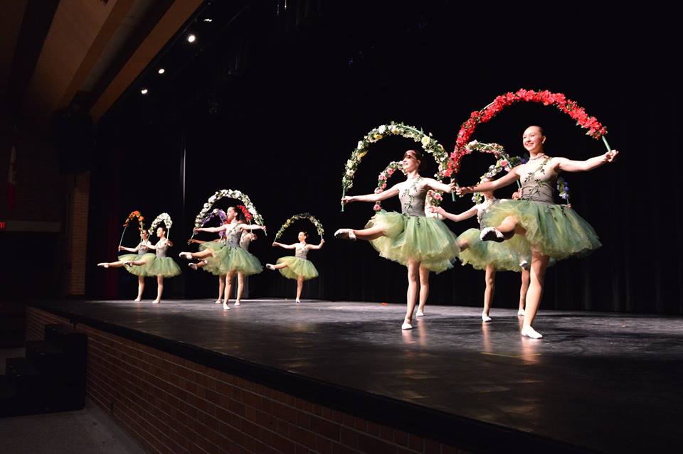 Move With Grace Dance Studio | 747 St Andrew St W, Fergus, ON N1M 3H2, Canada | Phone: (519) 843-6741