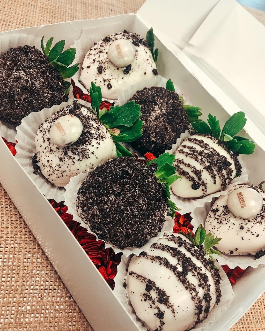 Euro Desserts | 90 Turbine Dr #16, North York, ON M9L 2S2, Canada | Phone: (416) 749-2123
