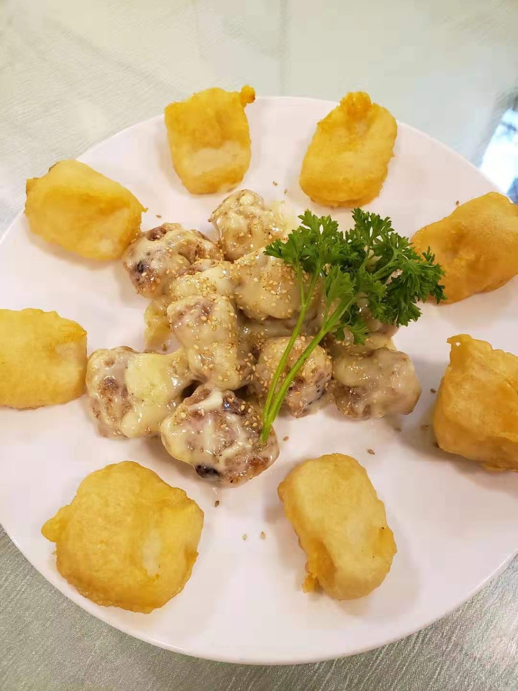 Fung Lum restaurant | 1658 Bedford Hwy, Bedford, NS B4A 2X9, Canada | Phone: (902) 832-3030