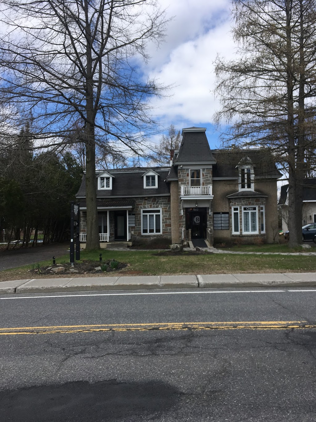 Chiro du Village | 882 Rue Shefford, Bromont, QC J2L 1C4, Canada | Phone: (450) 534-1157