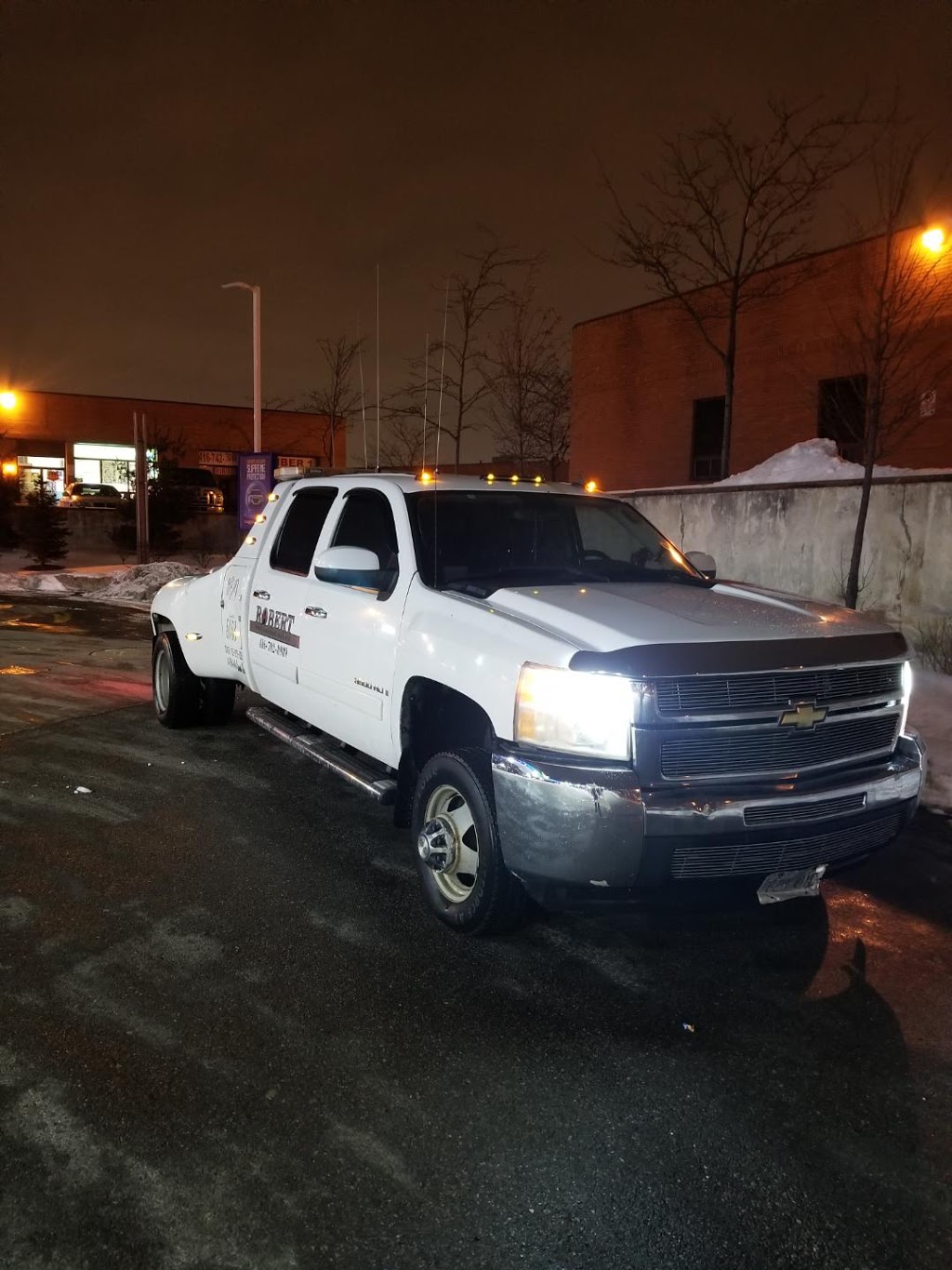 Towing Services in Caledon | 9 Henry Wilson Dr, Caledon, ON L7C 4E8, Canada | Phone: (647) 400-7098
