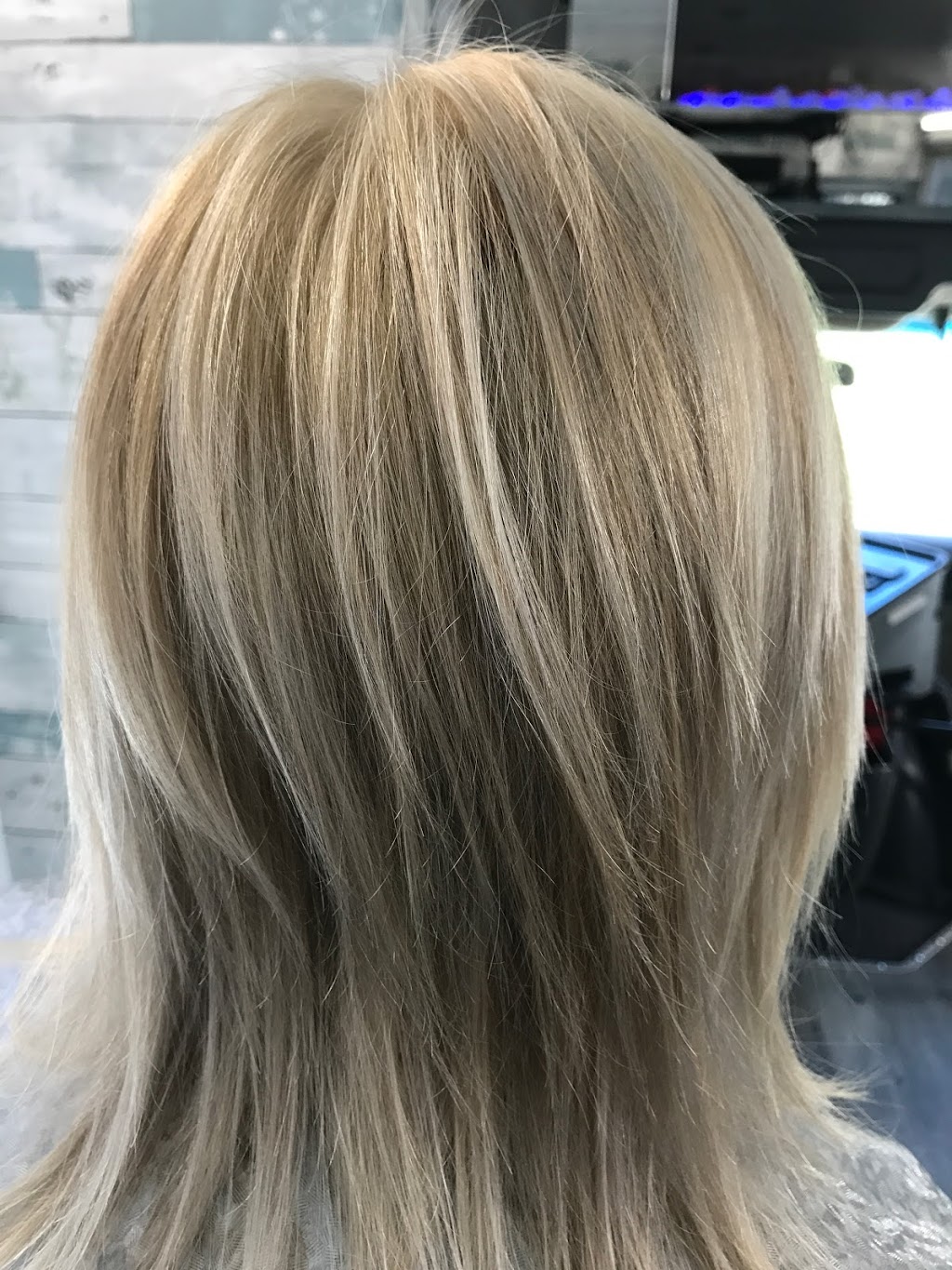 Hair To There | 1445 2nd Concession Road ENR, Langton, ON N0E 1G0, Canada | Phone: (519) 983-2206