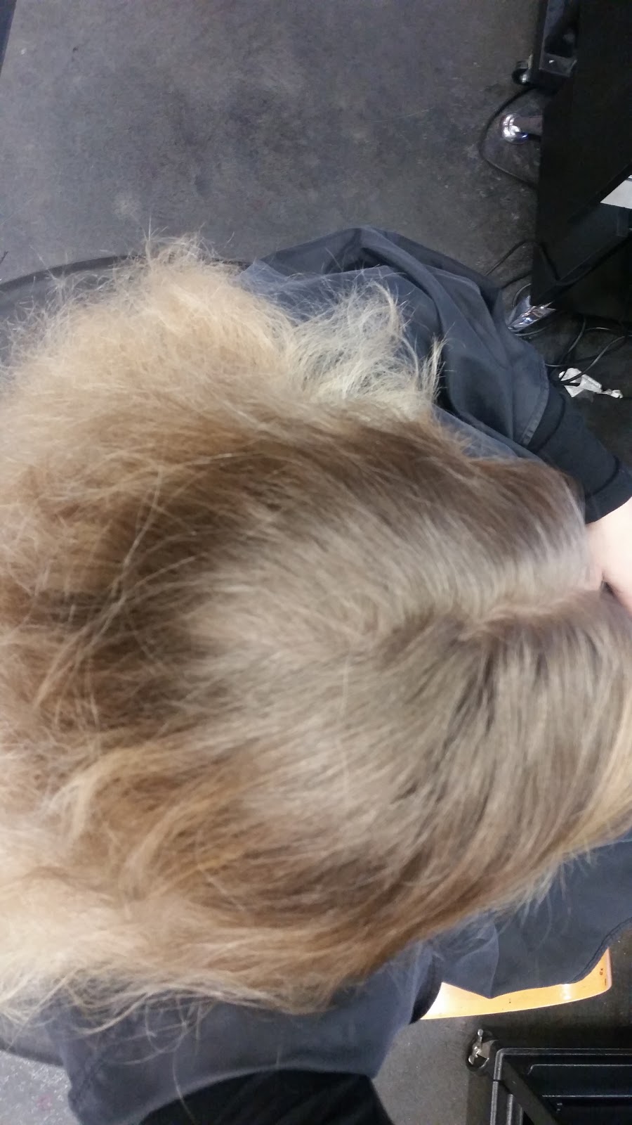 Salon Gloss Hair Design & Skin Care Studio Ltd 51 2773 Hwy