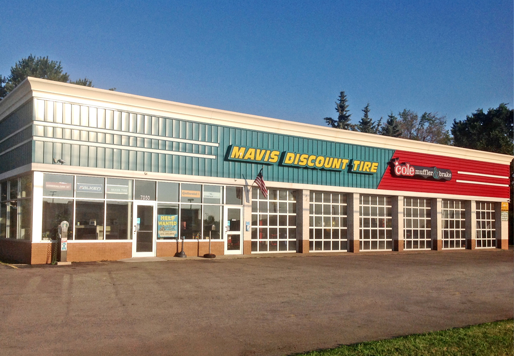 Mavis Discount Tire | 7050 Transit Rd, Williamsville, NY 14221, USA | Phone: (716) 631-3590