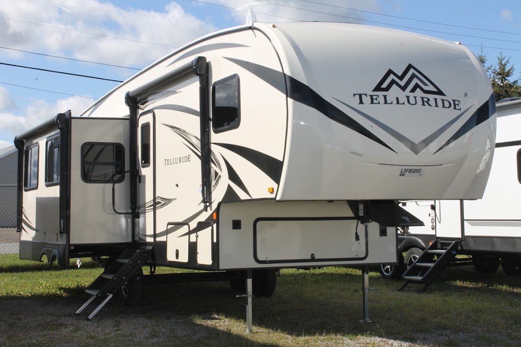 Dallaire Equipment St-Bruno | 560 Rue Melançon, Saint-Bruno, QC G0W 2L0, Canada | Phone: (418) 343-3758
