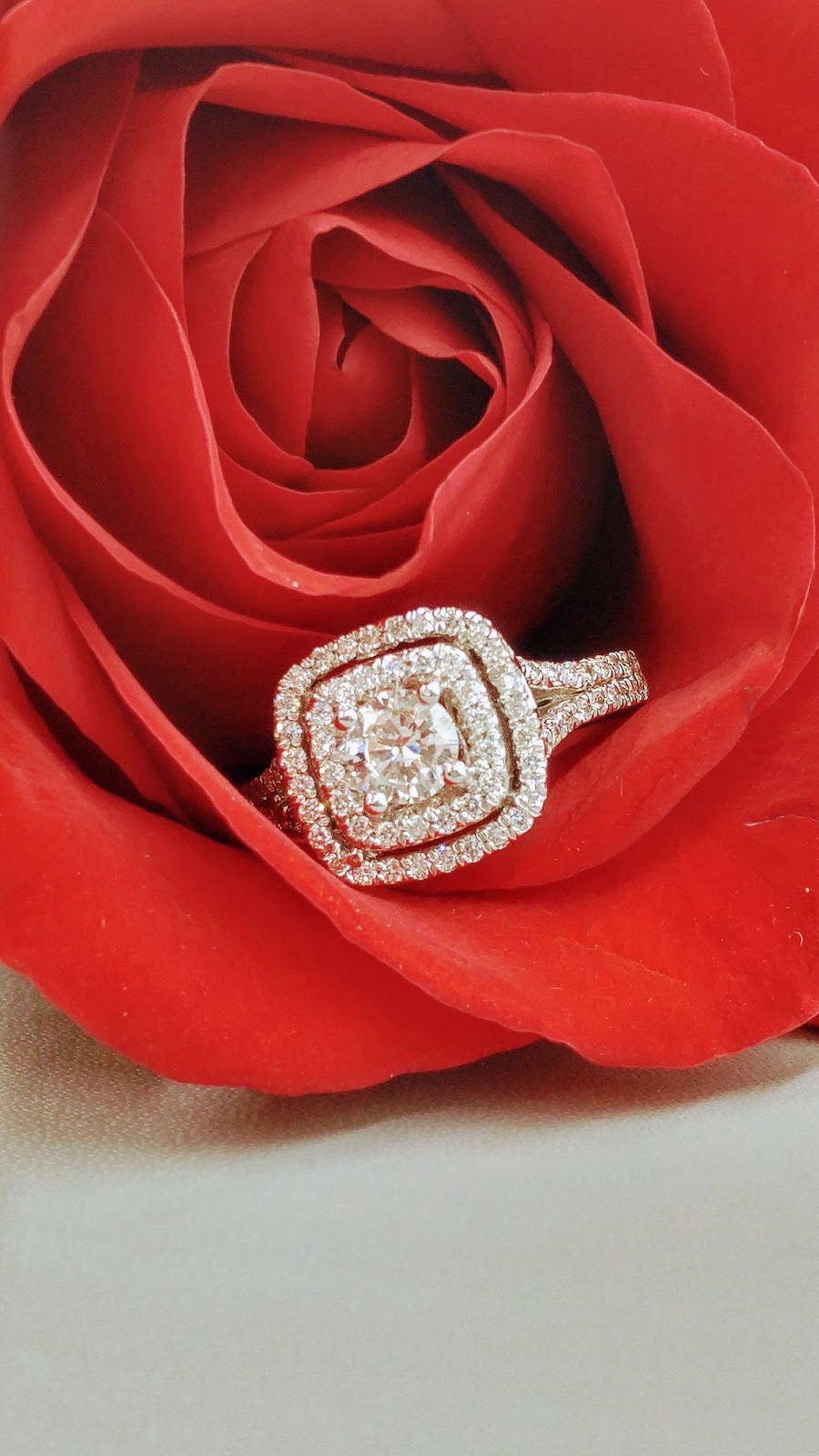 Precious Moment Jewellery | 2225 Erin Mills Pkwy, Mississauga, ON L5K 1T9, Canada | Phone: (905) 916-5395