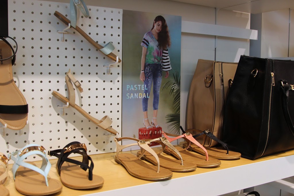 Call It Spring | 900 Maple Ave A33, Burlington, ON L7S 2J8, Canada | Phone: (905) 631-8645
