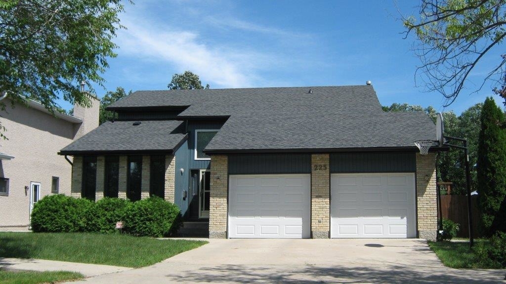 First Choice Roofing & Renovations | 351 Rd 64 N, Winnipeg, MB R2W 0K4, Canada | Phone: (204) 298-6896