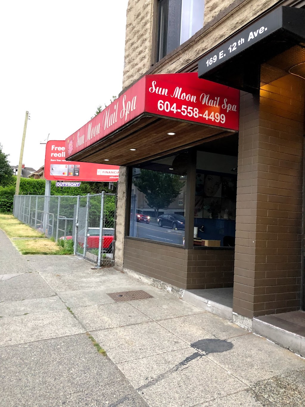 Sun Moon Nails Spa | 167 E 12th Ave, Vancouver, BC V5T 2G8, Canada | Phone: (604) 558-4499