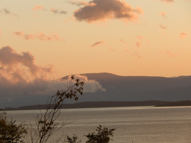 DOMAINE EAU FLEUVE | 400 Chemin des Pionniers O, Cap-Saint-Ignace, QC G0R 1H0, Canada | Phone: (418) 508-1042