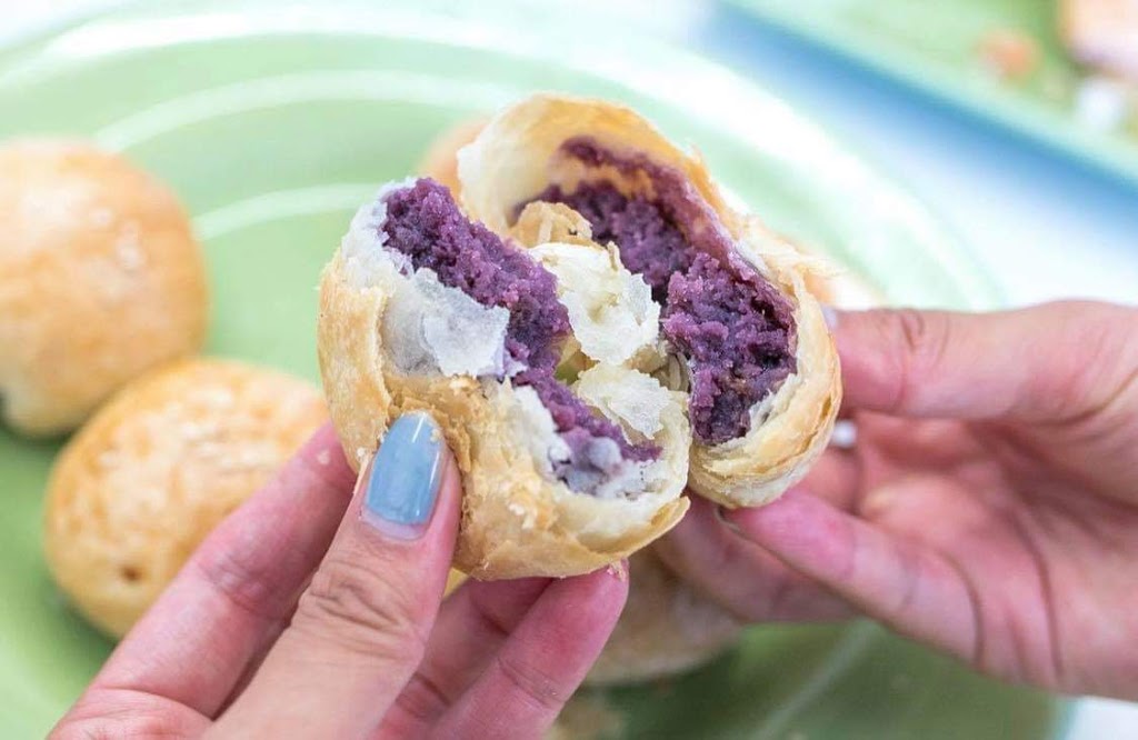 Super Bakers | 1122 The Queensway, Etobicoke, ON M8Z 1P7, Canada | Phone: (416) 251-6369