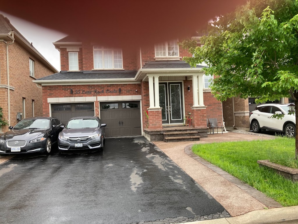 Janda House | 35 Lone Rock Cir, Brampton, ON L6P 3T4, Canada | Phone: (647) 425-1554