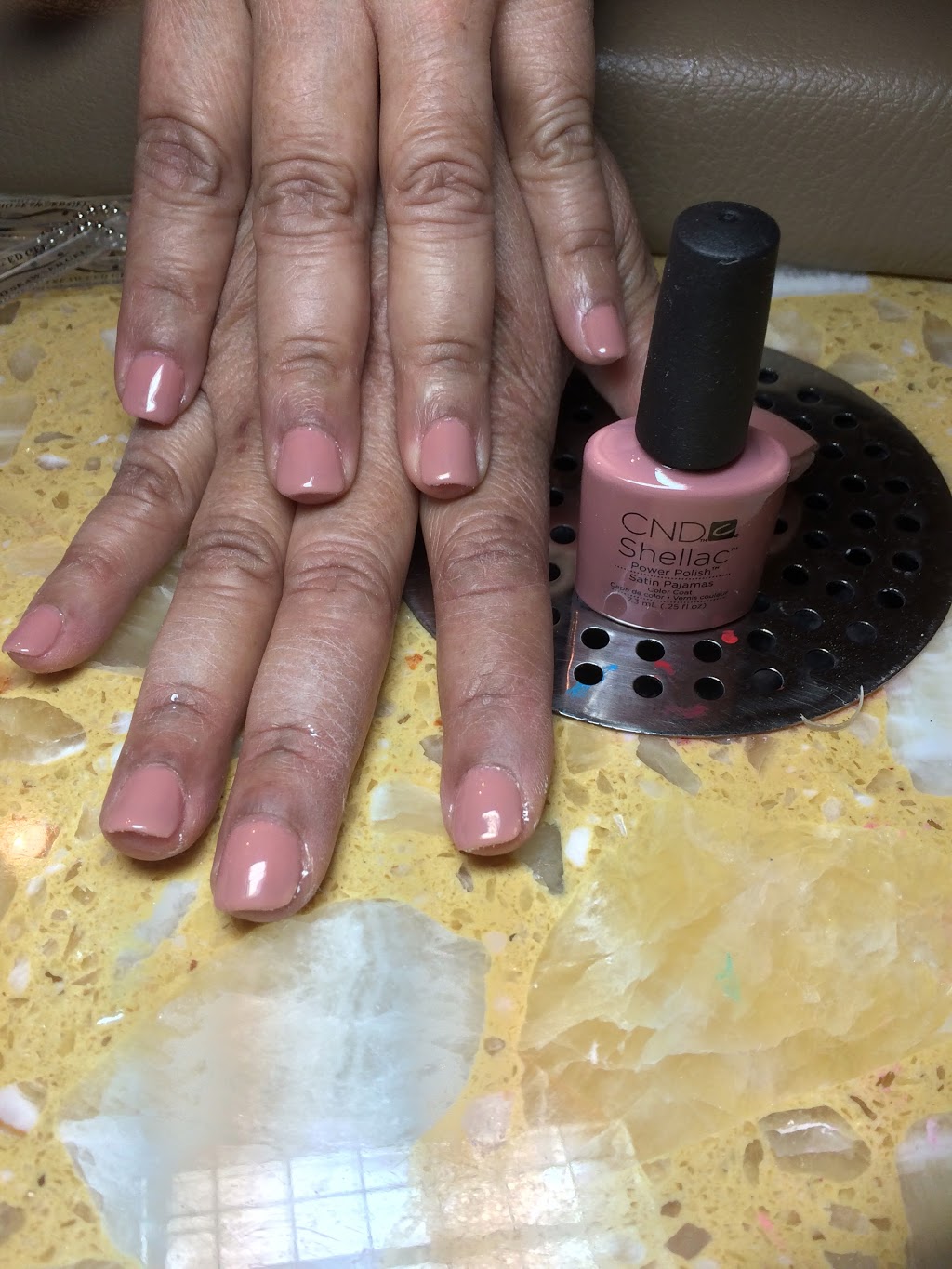 Sarets Paradise Nails | 9 Glenview Crt, St. Thomas, ON N5R 5N7, Canada | Phone: (519) 854-8701
