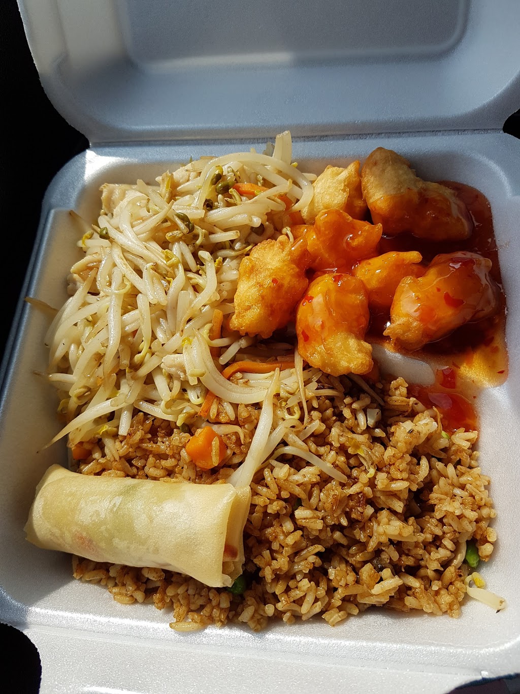 Chefs Wok Chinese Cuisine | 2030 Meadowgate Blvd, London, ON N6M 1K1, Canada | Phone: (519) 668-1688