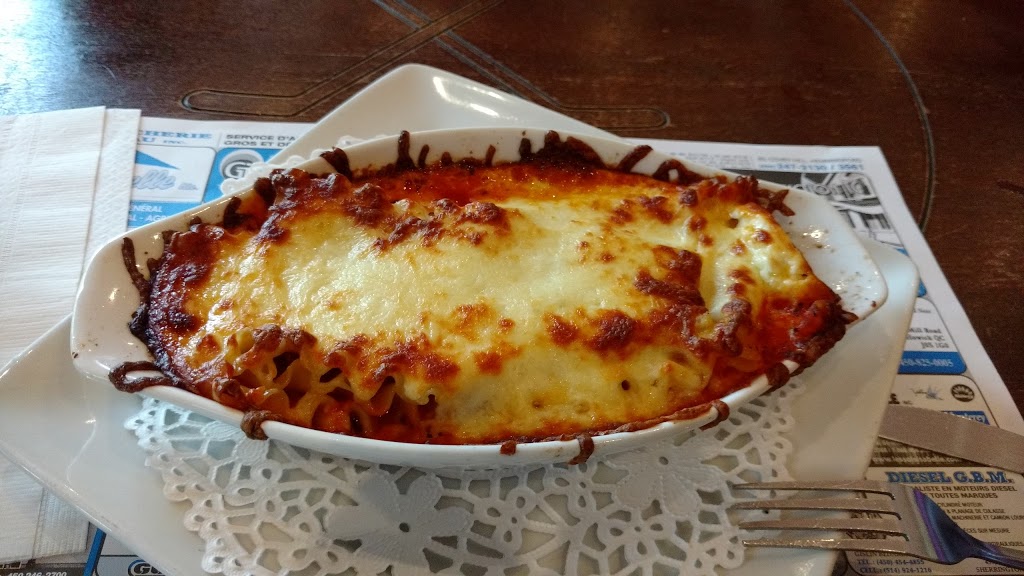 Brasserie Du Mail | 8-10 Rue du Mail, Lacolle, QC J0J 1J0, Canada | Phone: (450) 246-2826