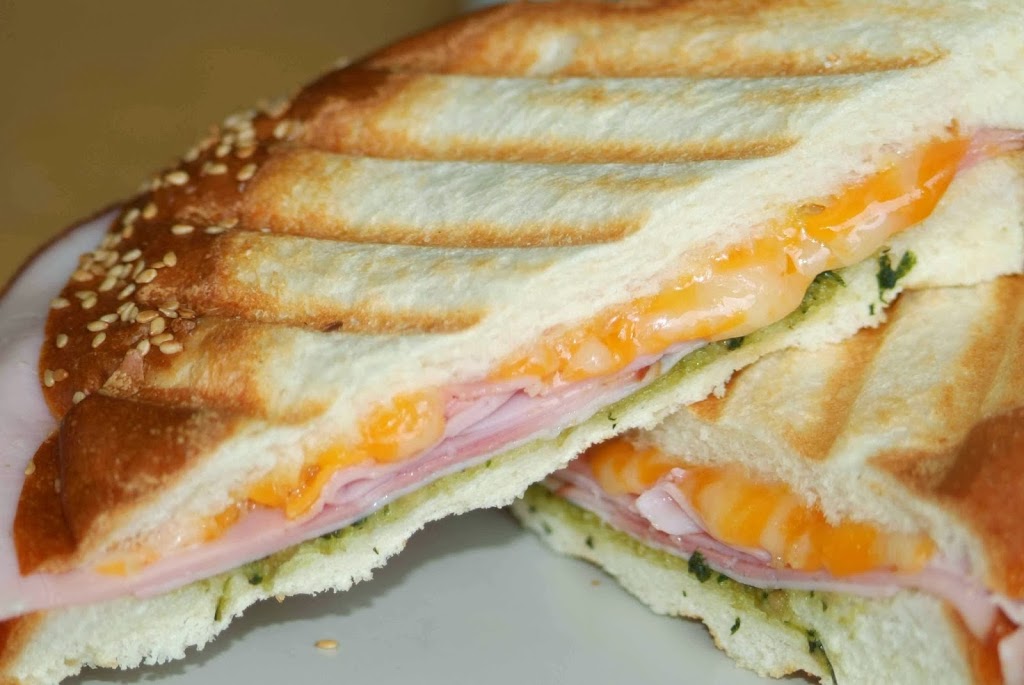 Tatsus Bread | 3180 Lake Shore Blvd W, Etobicoke, ON M8V 1L7, Canada | Phone: (416) 253-5557