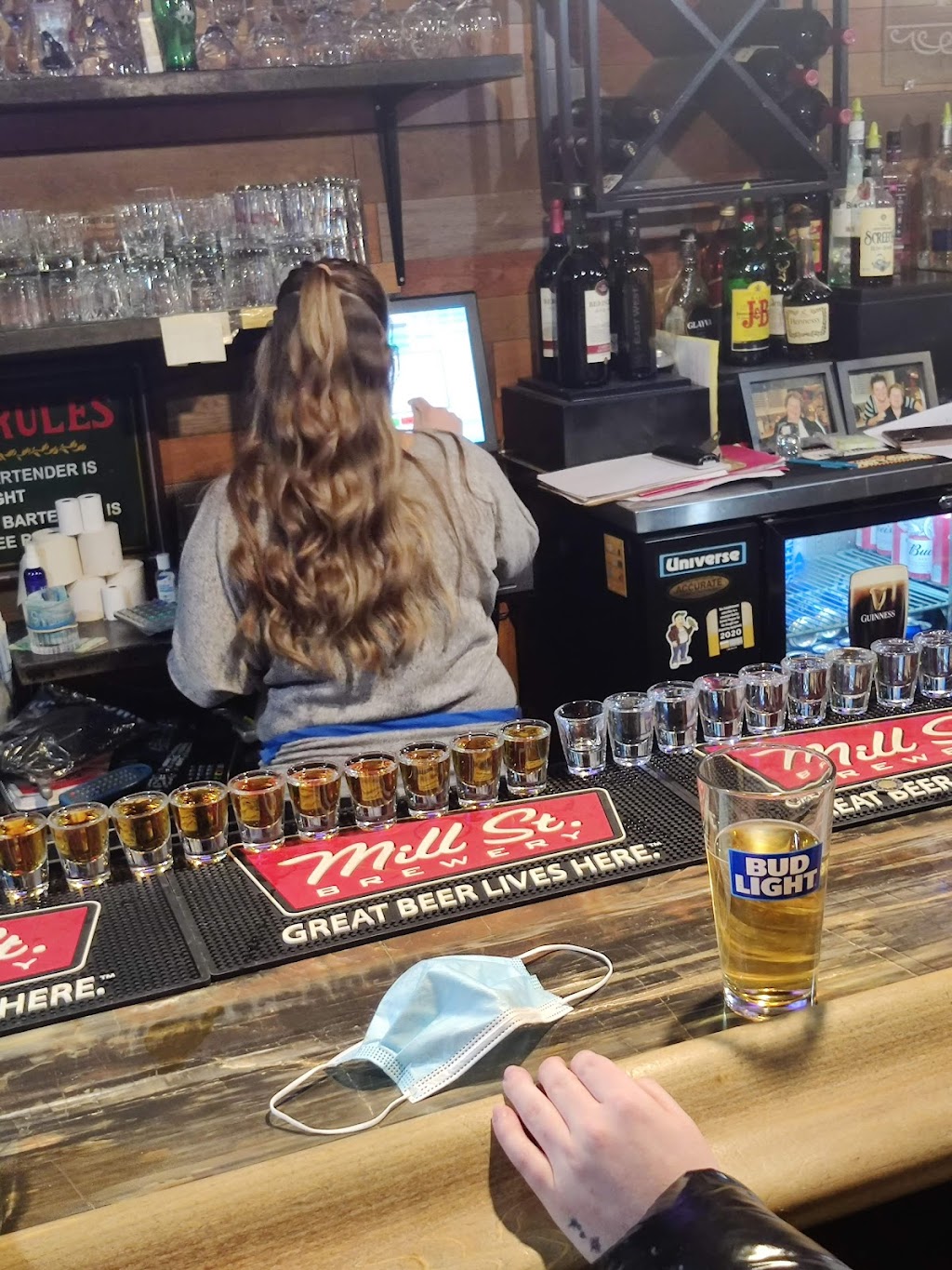 The Ridges Pub | 776 Liverpool Rd, Pickering, ON L1W 1S2, Canada | Phone: (905) 839-4744