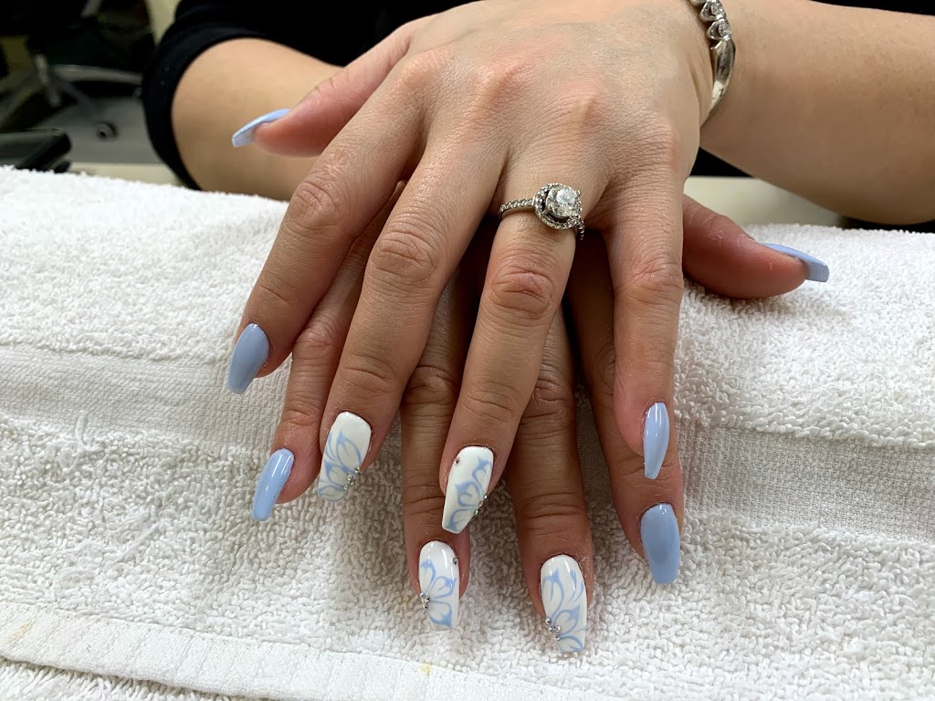 E&R nails salon | 15 Centennial Pkwy S, Hamilton, ON L8G 2B8, Canada | Phone: (289) 635-6864