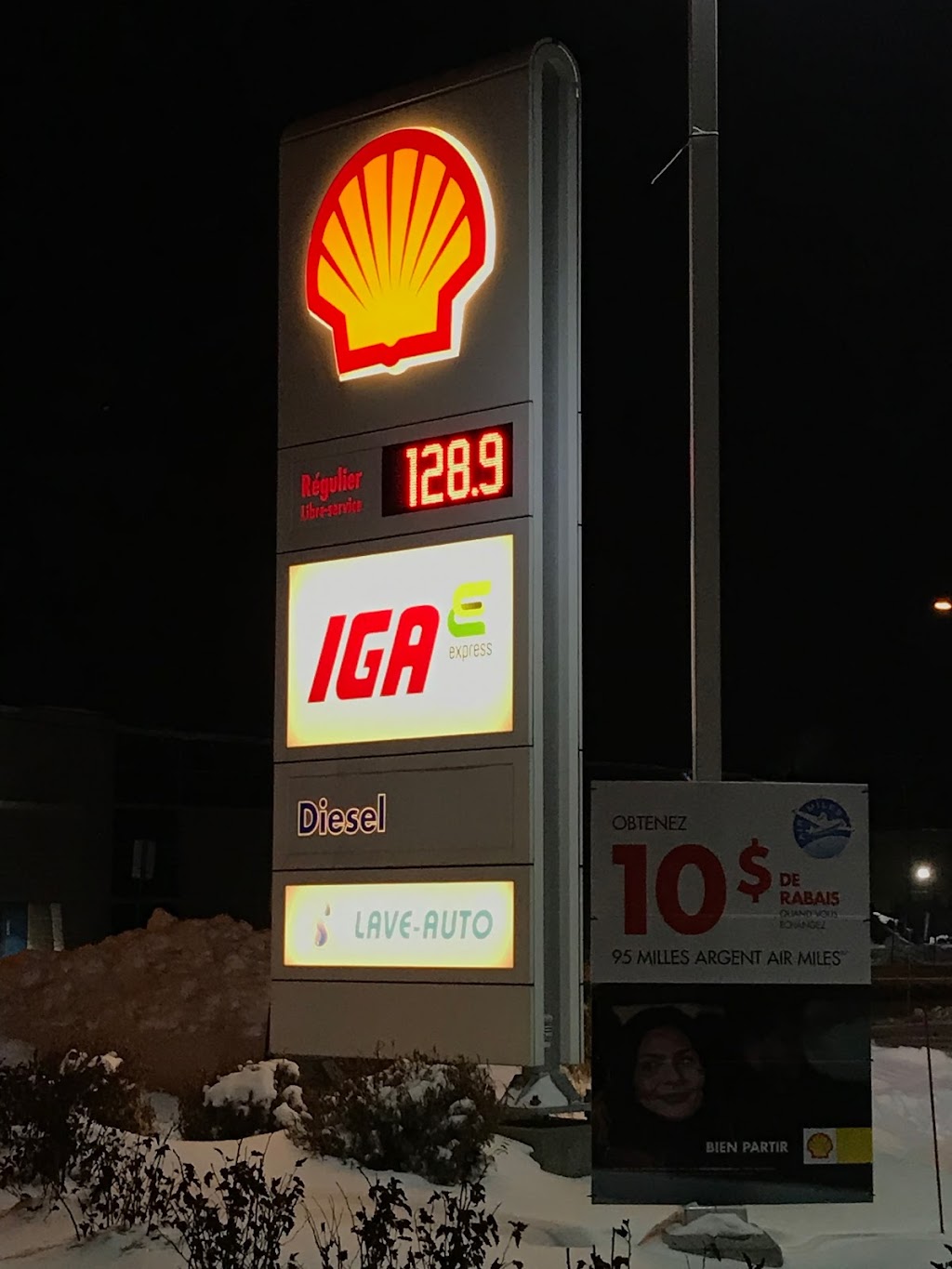 Shell | 4055 Boul Industriel, Laval, QC H7L 4S3, Canada | Phone: (450) 963-8813