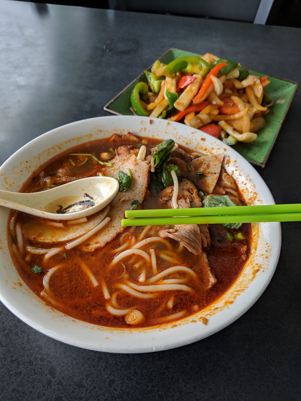 T H Dang Restaurant | 1425 Pembina Hwy, Winnipeg, MB R3T 2C2, Canada | Phone: (204) 415-5588