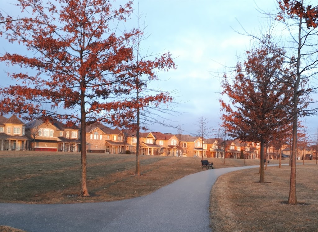 Berczy Park South | 432 Wilfred Murison Ave, Markham, ON L6C 2L9, Canada | Phone: (905) 477-5530