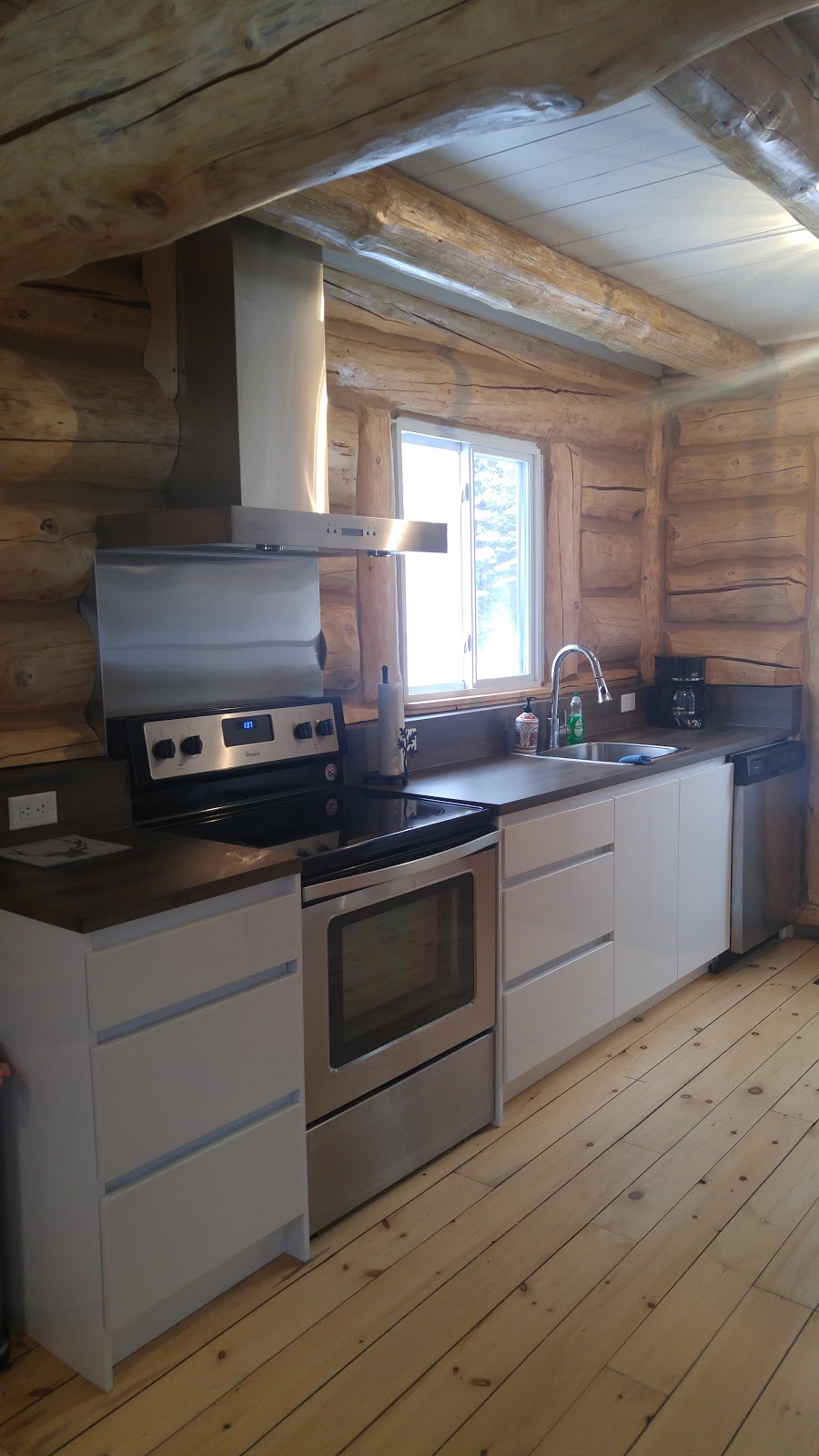 Locations du Sommet | 950 Chem. du Village, Saint-Adolphe-dHoward, QC J0T 2B0, Canada | Phone: (450) 660-1818