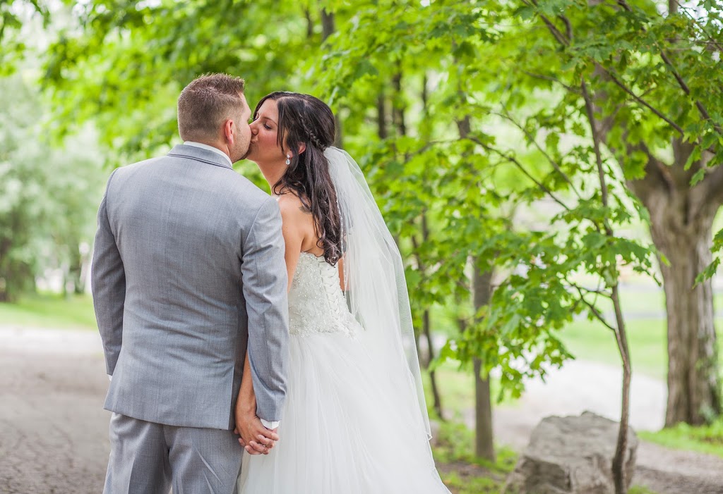 Jono & Laynie {Photo + Film} | 135 King St, Burford, ON N0E 1A0, Canada | Phone: (519) 757-7990