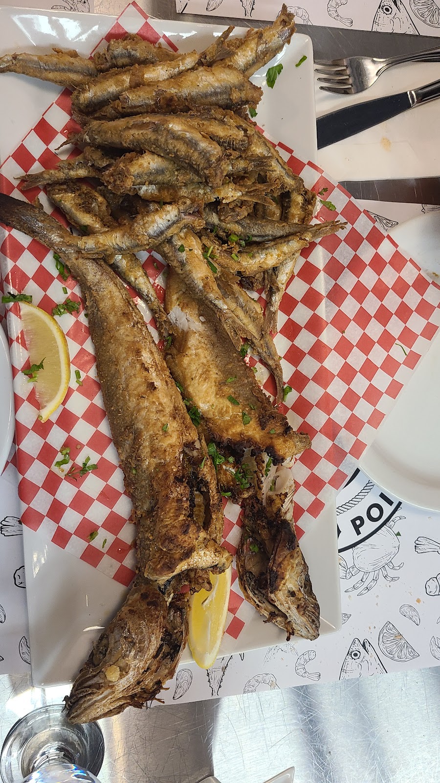 La Fontaine Bleue | 6122 Rue Jean-Talon E, Saint-Léonard, QC H1S 1M7, Canada | Phone: (438) 384-7044