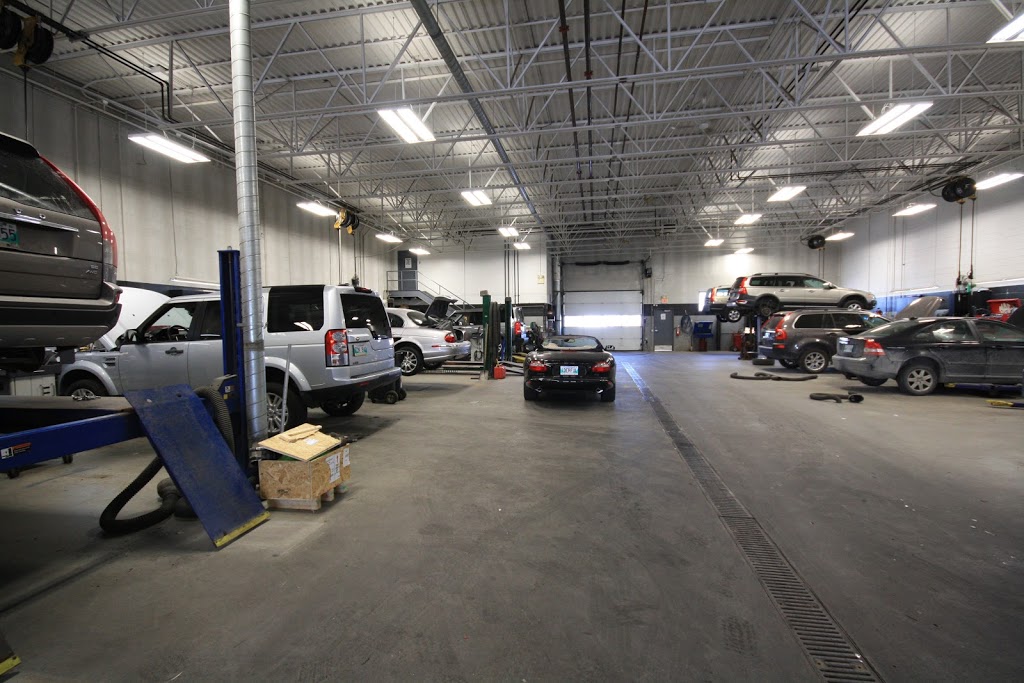 Volvo Winnipeg | 3965 Portage Ave #10, Winnipeg, MB R3K 2G8, Canada | Phone: (204) 452-0756