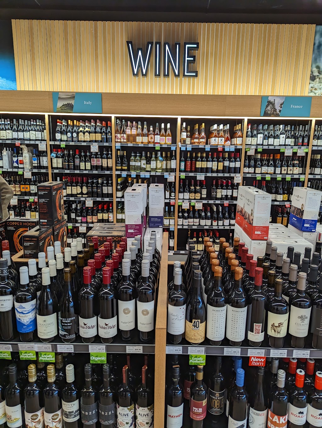 Cascadia Liquor | 444 Lerwick Rd #200, Courtenay, BC V9N 0A9, Canada | Phone: (250) 871-8171