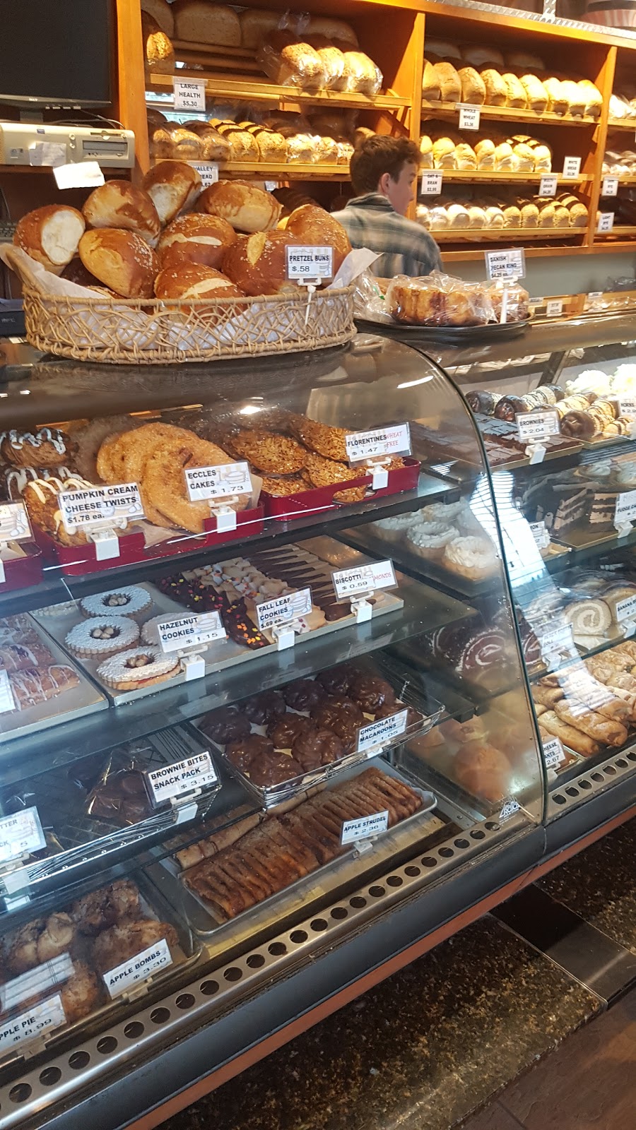 Tripke Bakery Too | 538 Yates Rd, Kelowna, BC V1V 2V1, Canada | Phone: (250) 763-7978