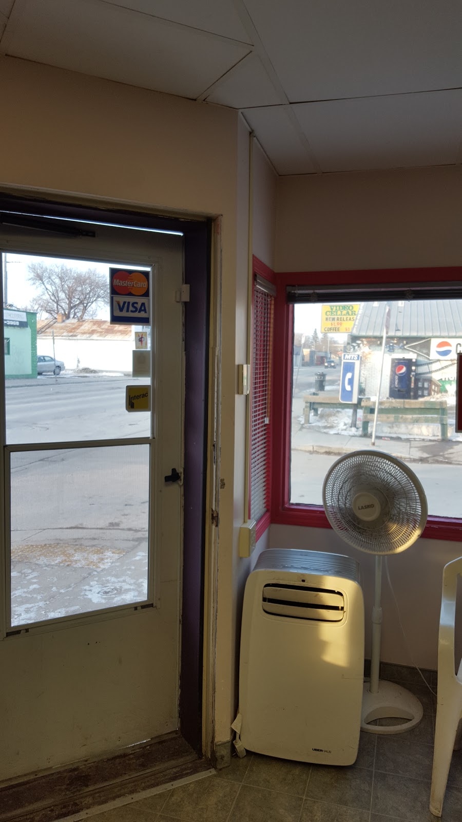 Kool Deelites | 430 Harbison Ave W, Winnipeg, MB R2L 0A9, Canada | Phone: (204) 504-5665